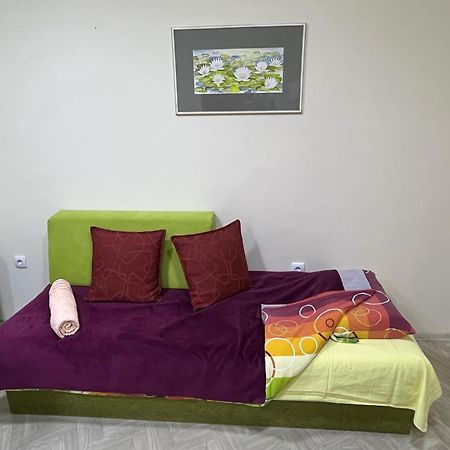 Cozy Apartment In The Center Of Novi Sad! Exteriör bild