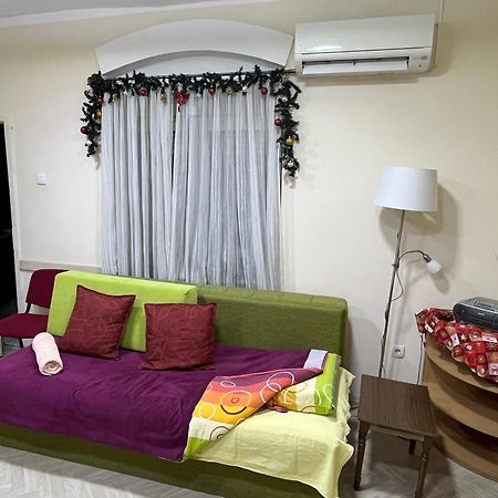 Cozy Apartment In The Center Of Novi Sad! Exteriör bild
