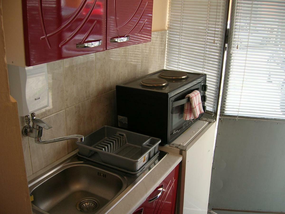 Cozy Apartment In The Center Of Novi Sad! Exteriör bild